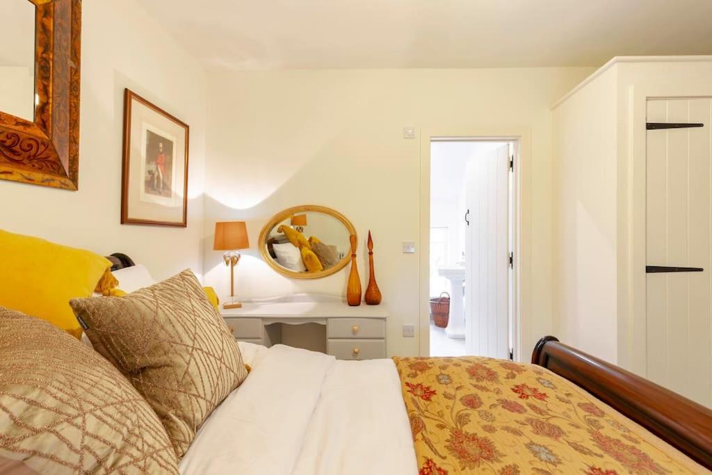 Dorney Windsor Legoland 5 Star Stay For Upto 14 Guests Екстериор снимка